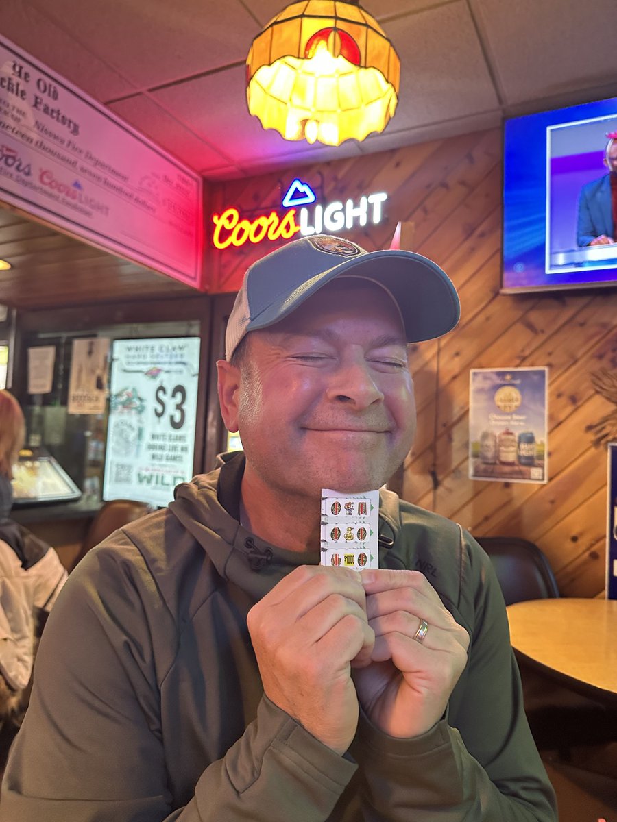 Hello on this WARM start to our work-week 😊 I hope you had a great weekend! 👍 We had a blast at the Frozen Fore on Gull Lake, benefiting Camp Confidence. Love the Brainerd Lakes area and people! 😊 Enjoy you day amigos! <a href="/FOX9/">FOX 9</a>