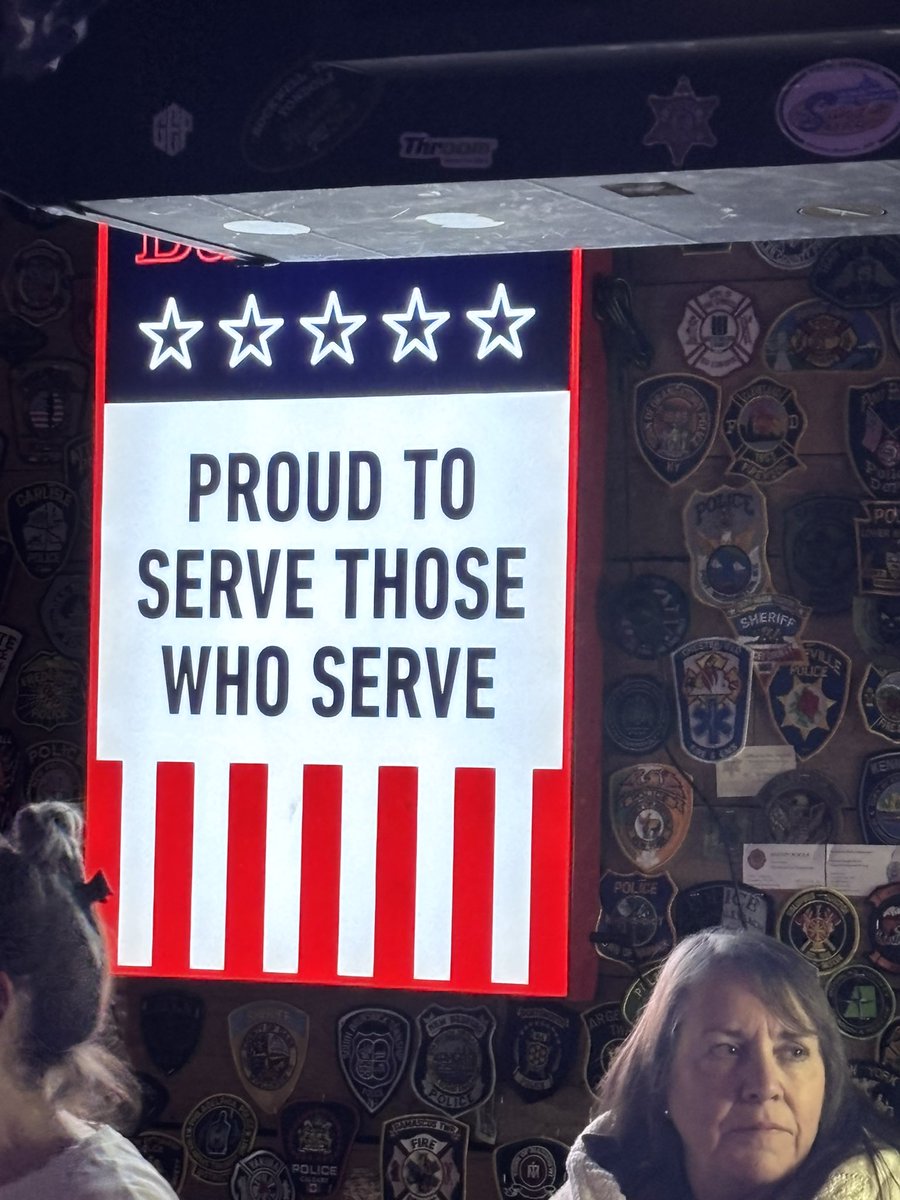 Meredith R. Anglin tweet media