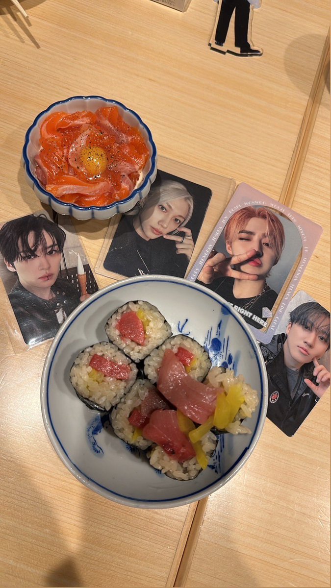 SVT_2288's tweet photo. 🍻🐷🐥🐰💎🍒🐯🍻 https://t.co/B8GdMLEyce
