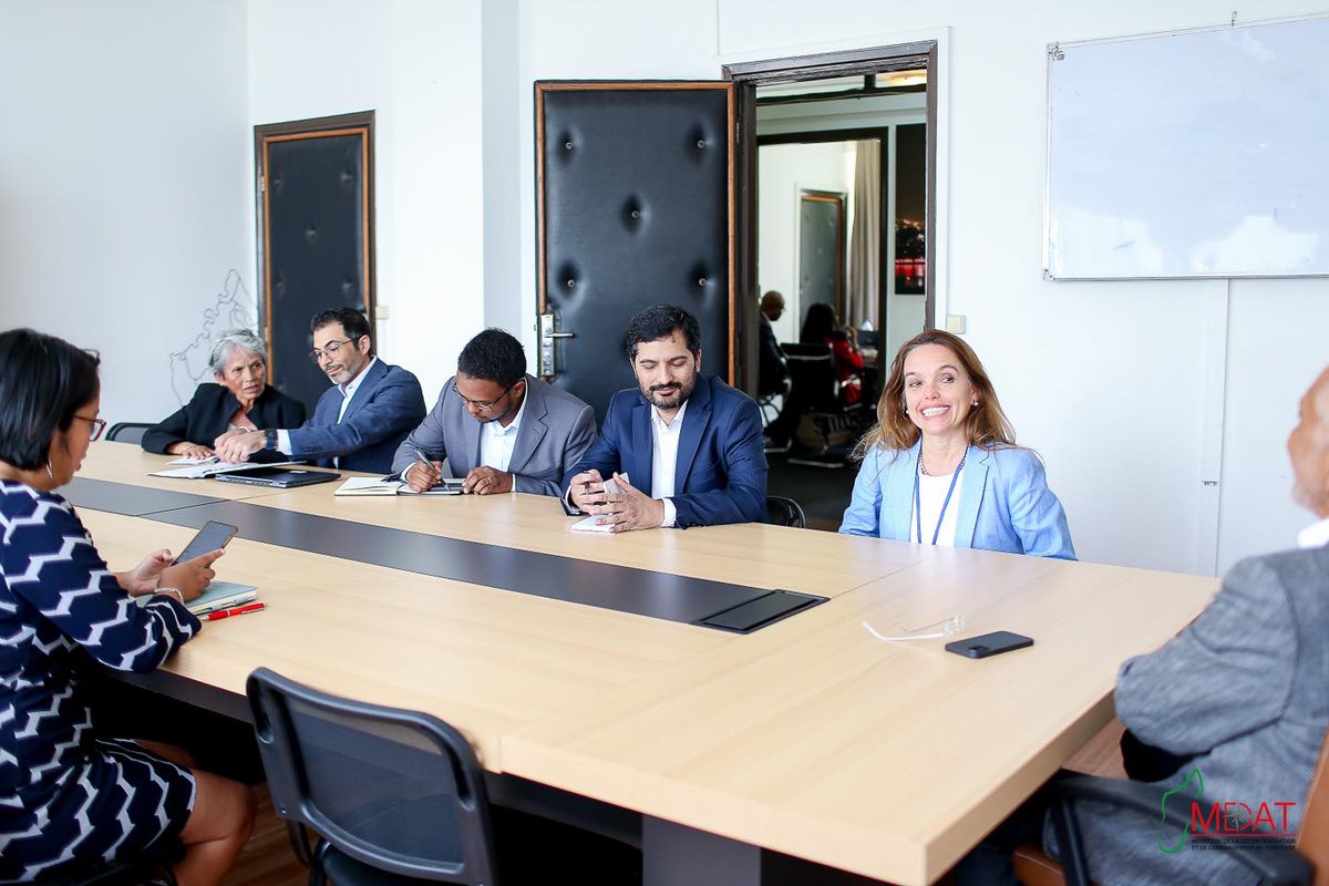 Une délégation de la Banque mondiale est à Madagascar pour un suivi du programme de l'Institution au pays, portant sur le développement urbain, la gestion des risques et des catastrophes, la résilience et la gestion foncière. actu.orange.mg