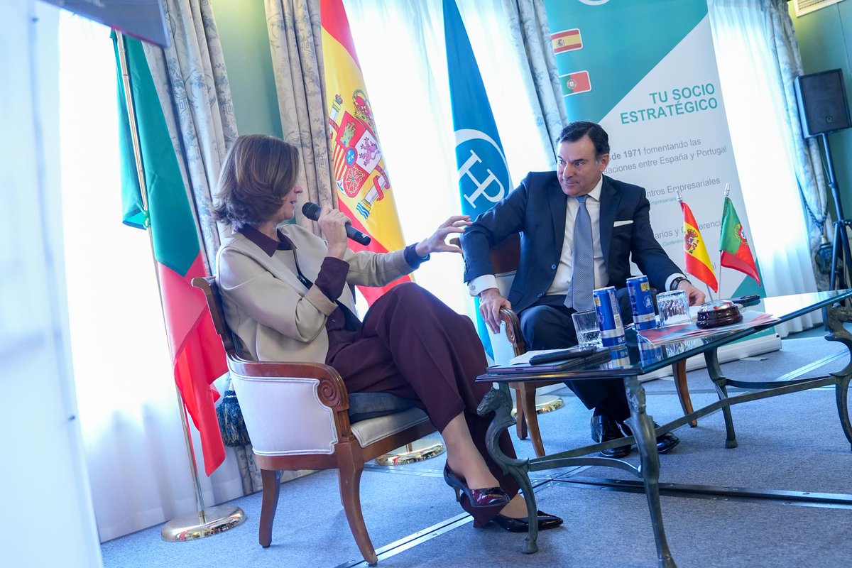 Asociación Española de Banca (AEB) (@aebanca) on Twitter photo "La banca es esencial para el progreso y la competitividad en Europa".
Nuestra presidenta Alejandra Kindelán defiende:
👉Un sistema de garantía de depósitos único
👉Una regulación que fomente el crecimiento
En el evento de la Cámara de Comercio Hispano Portuguesa y <a href="/BDOSpain/">BDO ESPAÑA</a> "La banca es esencial para el progreso y la competitividad en Europa".
Nuestra presidenta Alejandra Kindelán defiende:
👉Un sistema de garantía de depósitos único
👉Una regulación que fomente el crecimiento
En el evento de la Cámara de Comercio Hispano Portuguesa y <a href="/BDOSpain/">BDO ESPAÑA</a>