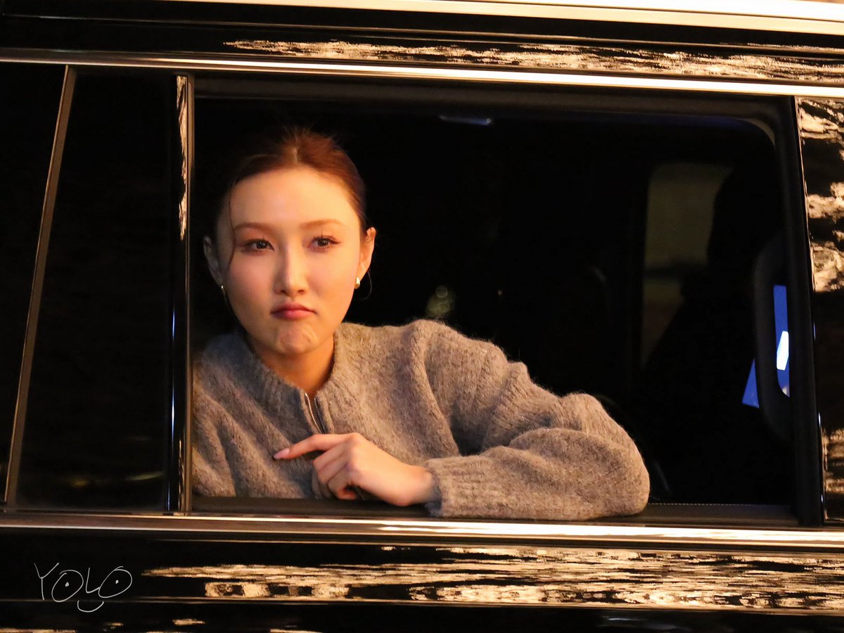 20250224 제이콥앤코 오픈 기념 행사

오랜만❄️

#화사 #Hwasa 
#마마무 #MAMAMOO
#HwasaXJacobandCo