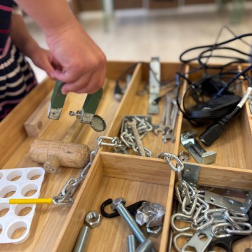 Aliances Magnet (@aliancesmagnet) on Twitter photo ⚙️Jornada Tinkering i cultura Maker a l'aula
🗓️Dissabte 15 de març
🕘De 9 a 13.30h
📍 Escola <a href="/montessorirubi/">ESCOLA MONTESSORI</a>
Descobriu espais pensats per manipular, crear, experimentar, descobrir, equivocar-se i APRENDRE
🔗Info i inscripcions: sites.google.com/xtec.cat/jorna… ⚙️Jornada Tinkering i cultura Maker a l'aula
🗓️Dissabte 15 de març
🕘De 9 a 13.30h
📍 Escola <a href="/montessorirubi/">ESCOLA MONTESSORI</a>
Descobriu espais pensats per manipular, crear, experimentar, descobrir, equivocar-se i APRENDRE
🔗Info i inscripcions: sites.google.com/xtec.cat/jorna…