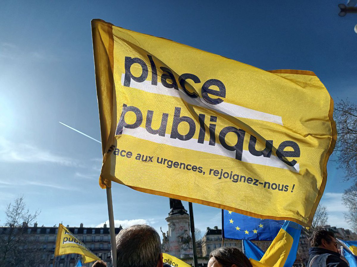 placepublique_'s tweet photo. À Lille, Rennes, Marseille, Paris, Nice, Montélimar ou encore Bruxelles, nous étions mobilisés hier et aujourd’hui pour soutenir l’Ukraine qui subit depuis trois ans la guerre sur son territoire.

(1/3) https://t.co/n9AJ0pNd6z