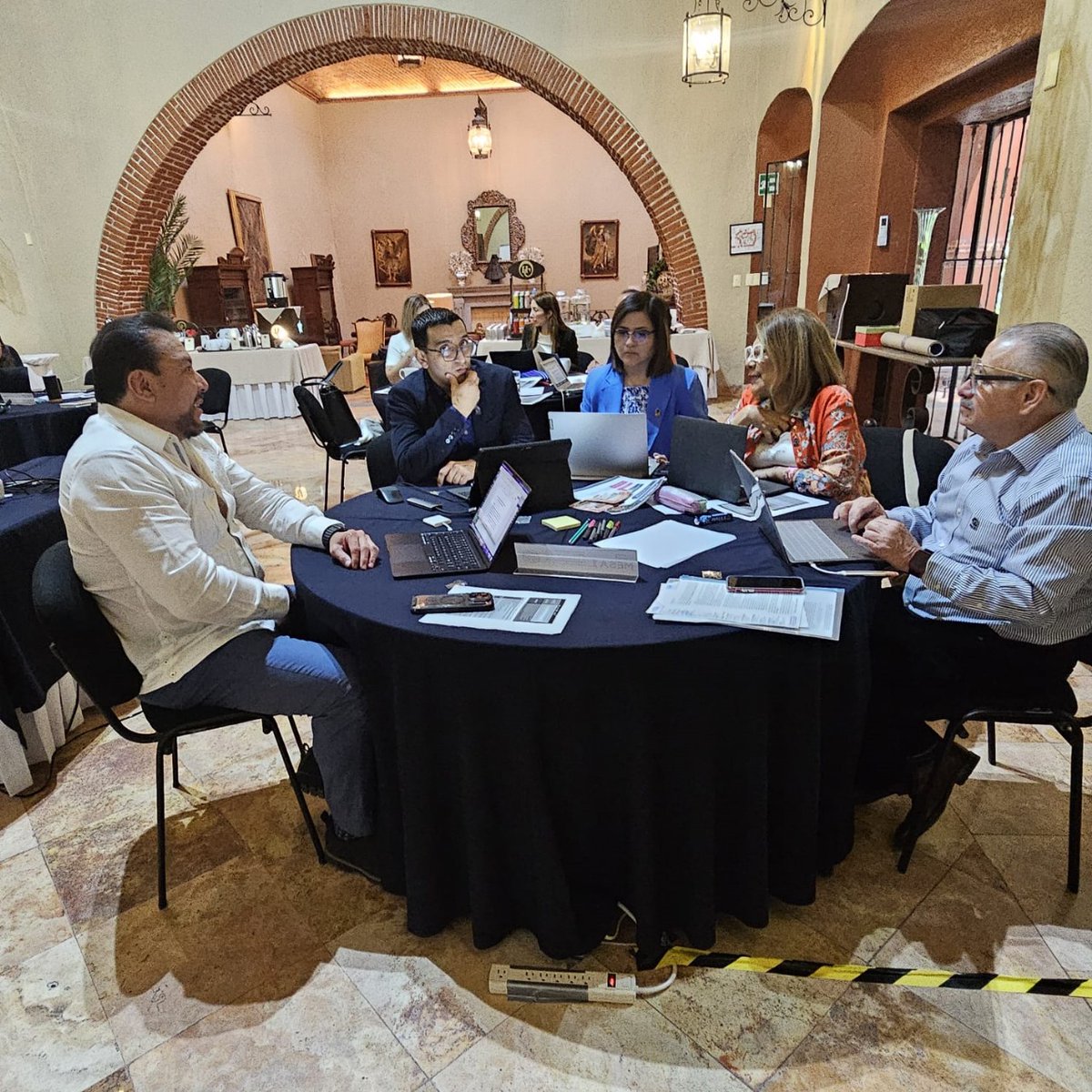 AmegMexico's tweet photo. El pasado 21 y 22 de febrero, se llevó a cabo "La Guía de Buena Práctica Endoscópica: Nutrición y Accesos Enterales" en la Hacienda Cortés, Cuernavaca, Morelos. Especialistas se reunieron para compartir sus conocimientos y desarrollar lineamientos para la práctica médica. 🩺🔍 https://t.co/xZFN0eIcGm