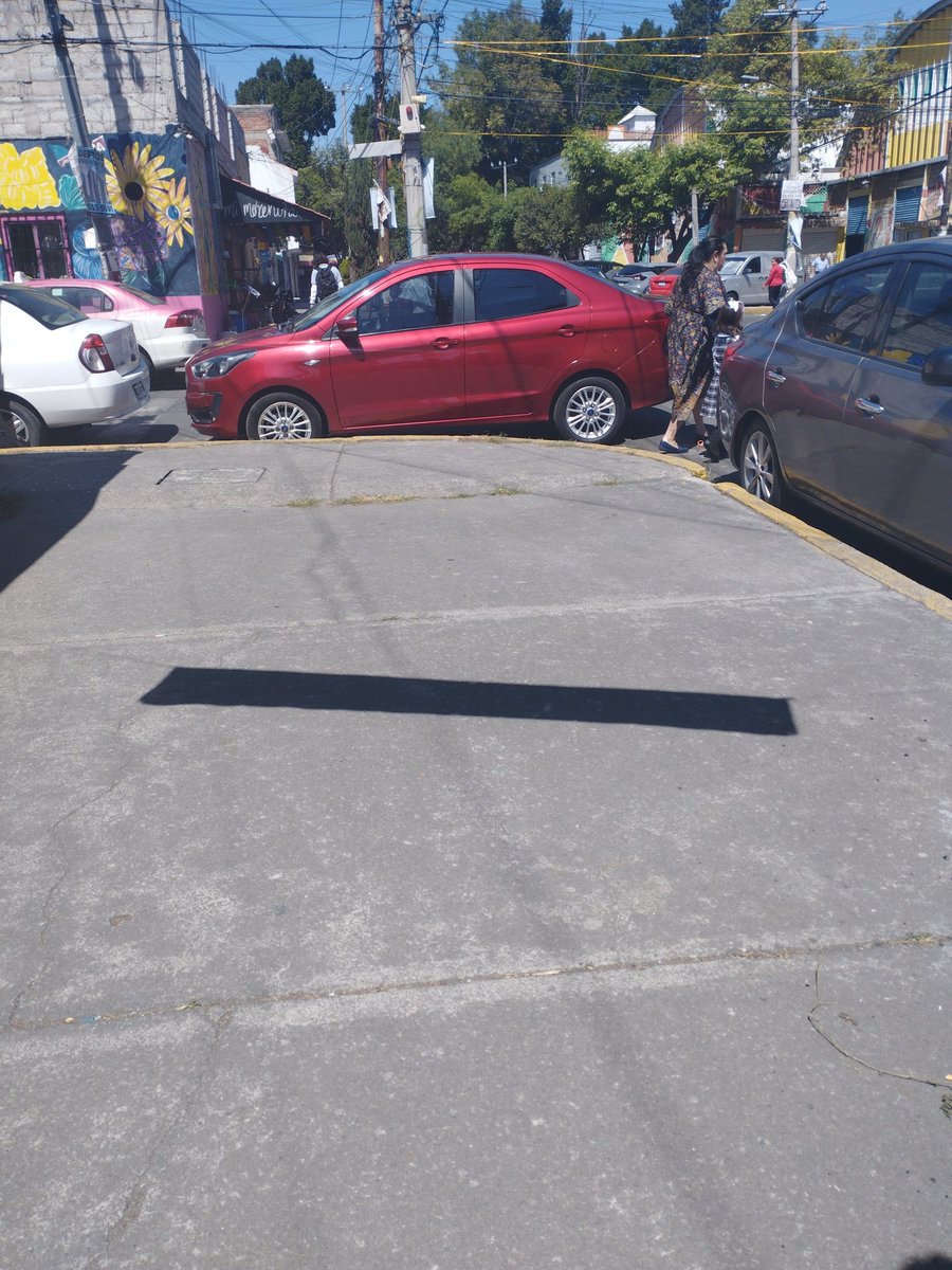 Nos apoyan en Norte 67 y biólogo Maximino Martínez.
Obrero popular 
#ZV5
<a href="/C5_CDMX/">C5 CDMX</a> <a href="/OVIALCDMX/">OVIAL_SSCCDMX</a> <a href="/PabloVazC/">Pablo Vázquez Camacho</a> <a href="/SSC_CDMX/">SSC CDMX</a> <a href="/UCS_GCDMX/">Unidad de Contacto del Secretario SSC CDMX</a>
