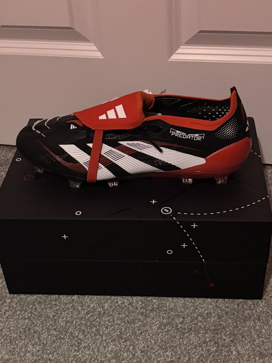 Had to get the OG <a href="/adidasfootball/">adidas Football</a> #adidaspredators