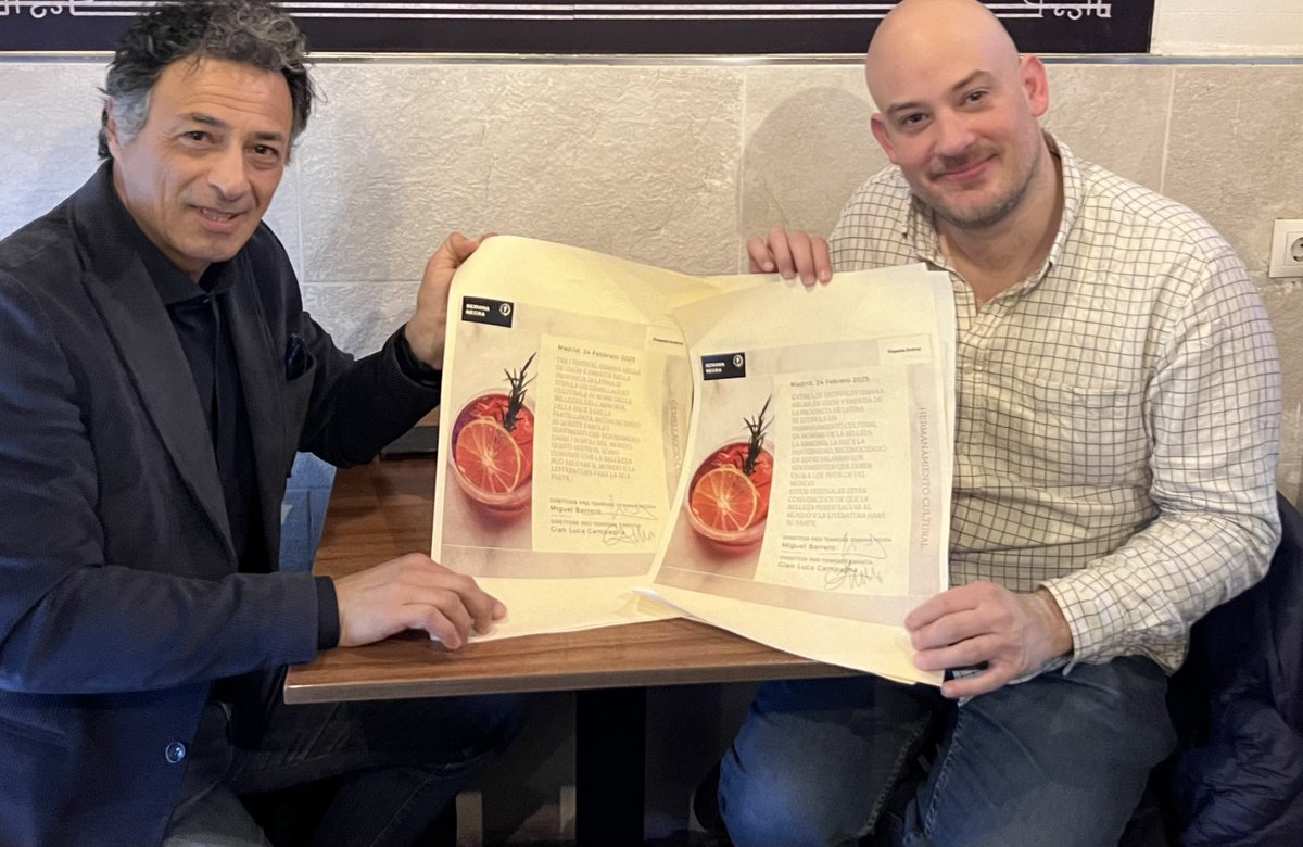 snegra's tweet photo. 📚 Esta tarde hemos rubricado en Madrid el hermanamiento entre la #SemanaNegra y el nuevo festival #Empatia, que se celebrará en la región italiana de Latina entre el 12 y el 15 de junio. Su director, el escritor @CampagnaGian, también nos acompañará este verano en Gijón. 🖤 https://t.co/Oh4Sl57KoV