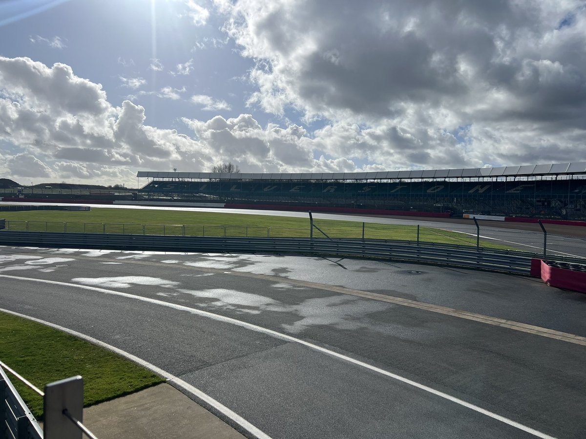 Melanie AJ Dyke tweet media