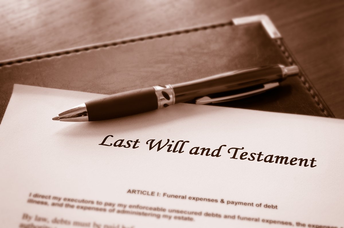 wardssolicitors's tweet photo. At a time when the number of disputes over Wills is growing, making your Will as robust as possible is important. We outline why you should use a qualified solicitor to write your Will and how to avoid making costly mistakes.
https://t.co/0PHZykNSCc
#specialistlawyers #writeaWill https://t.co/8yHWUbsBOz