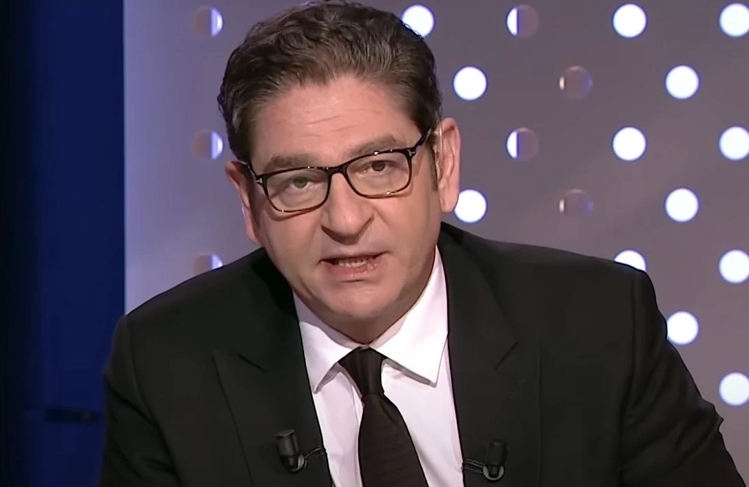 Güntekin Onay: "Pazartesi günü derbinin oynanması lütfen son olsun.

Trafikte sinir krizi geçirenler var. 10 dakikalık yol 1.5 saat sürdü. İşi olan var. Çocuğunu okuldan almaya giden var. Hastası olan var. İstanbullular trafikte mağdur durumda."