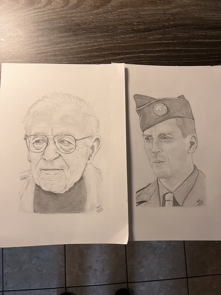 chapperspaulr's tweet photo. @lewis_damian A couple of quick sketches 😊 https://t.co/UoDZTTSBZD