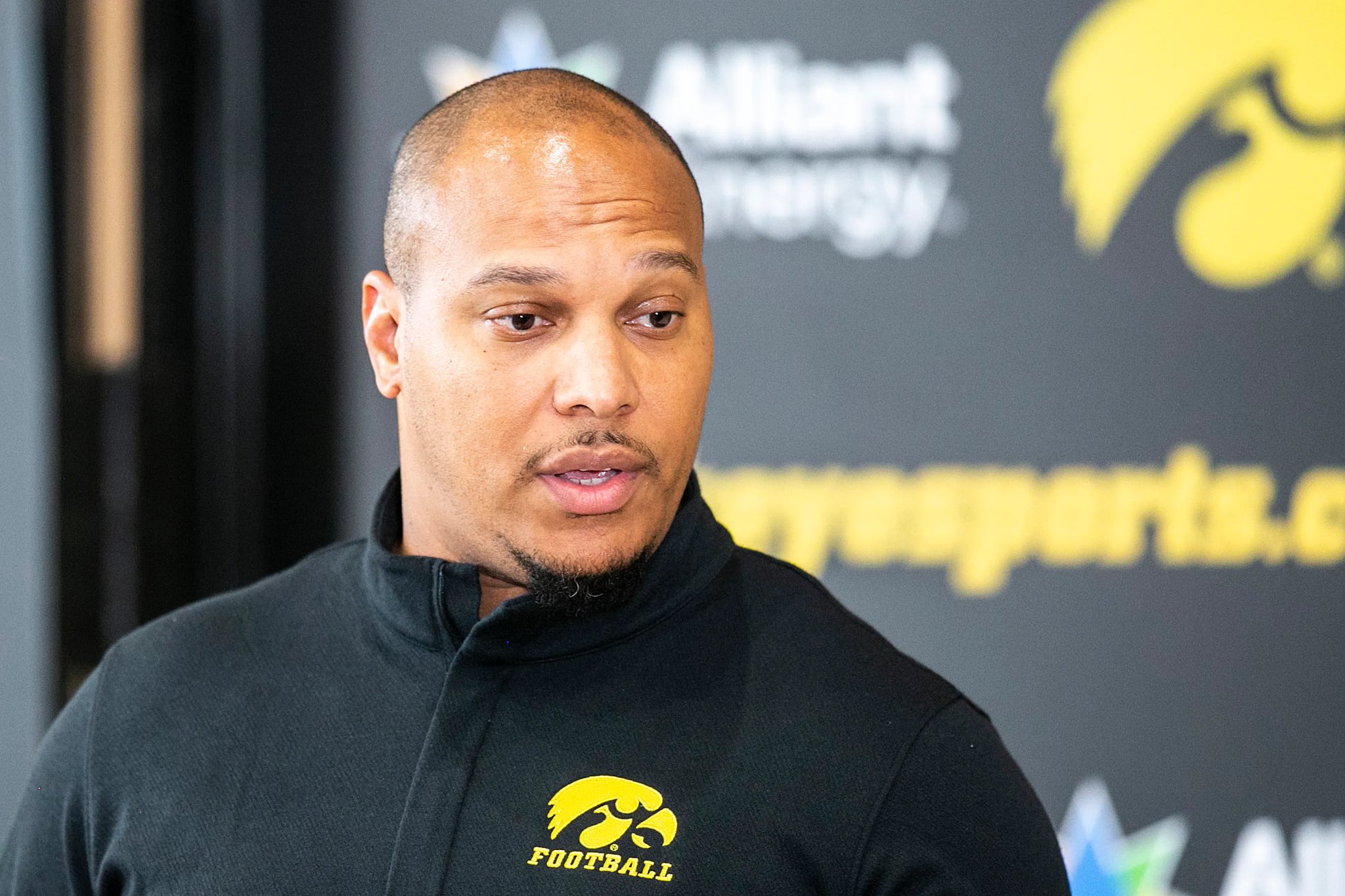 Barstool Iowa on X: "Iowa RB coach Ladell Betts is expected to be the next running backs coach for the New York Giants Thank you for everything Coach! https://t.co/FxBtnLJyJ3" / X