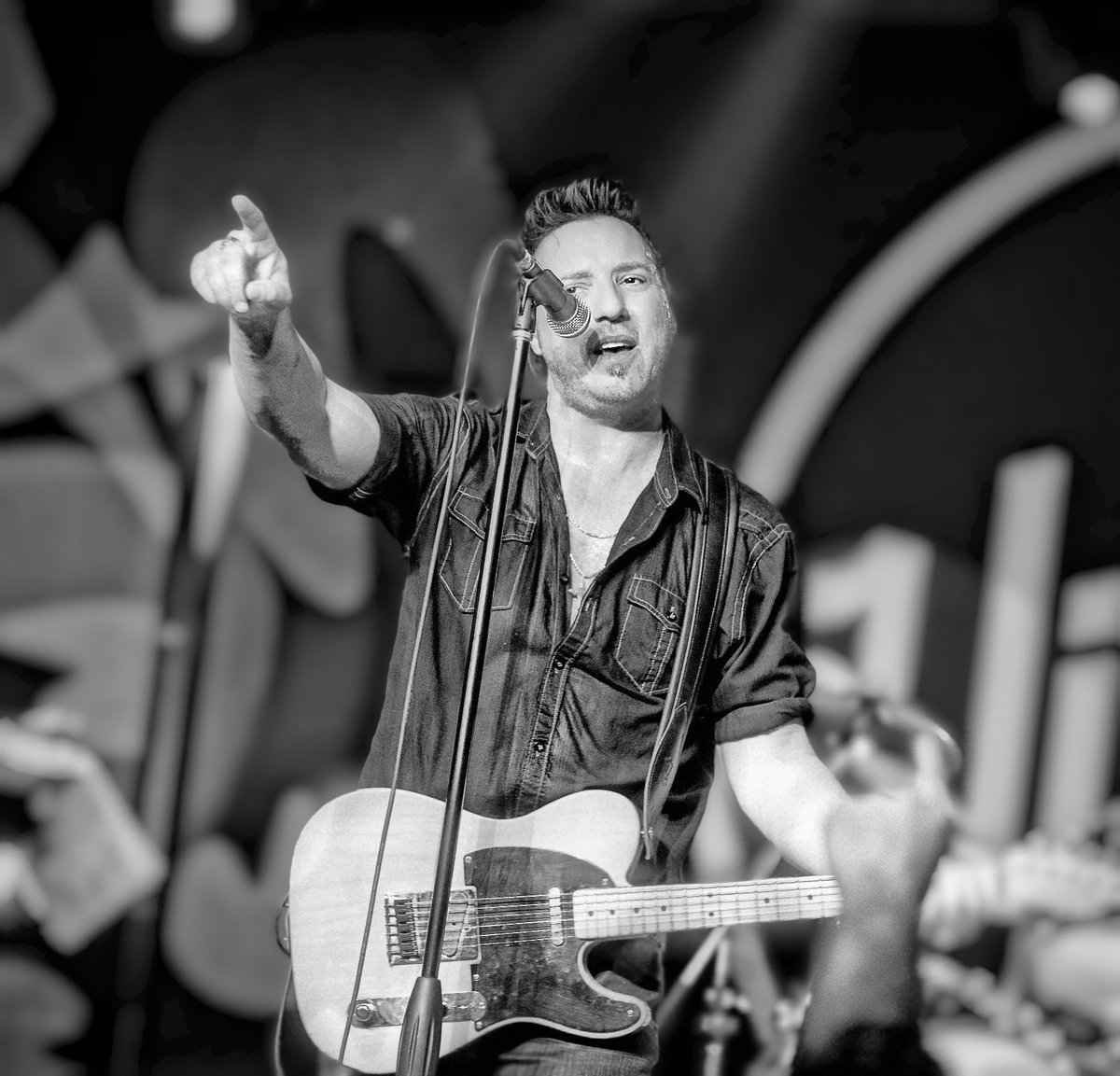 BUFFALO, NY. - THE RIVIERA THEATRE 
Saturday, March 15th., 2025
Bruce In The USA returns to the beautiful Riviera Theatre, performing the musical and visual tribute to Bruce Springsteen &amp; The E Street Band! 
Just click the link for tickets...
rivieratheatre.org/event/bruce-in…