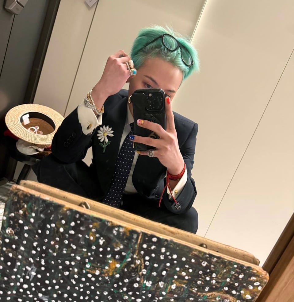 gdpdates's tweet photo. ✉️ | 250225

Off-work🤳 https://t.co/yOeNXKx9f0