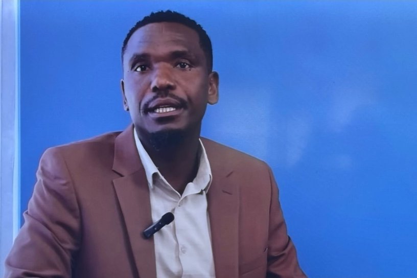 Rev Dr Kenneth Mtata (@kennethmtata) on Twitter photo A free flow of information is essential for a nation's development. The arrest of Zimbabwean journalist Blessed Mhlanga (<a href="/bbmhlanga/">Dhara Blessed Mhlanga HSTV</a>) does nothing to address the real challenges our country is facing. Praying for speedy trial and freedom of Blessed. A free flow of information is essential for a nation's development. The arrest of Zimbabwean journalist Blessed Mhlanga (<a href="/bbmhlanga/">Dhara Blessed Mhlanga HSTV</a>) does nothing to address the real challenges our country is facing. Praying for speedy trial and freedom of Blessed.
