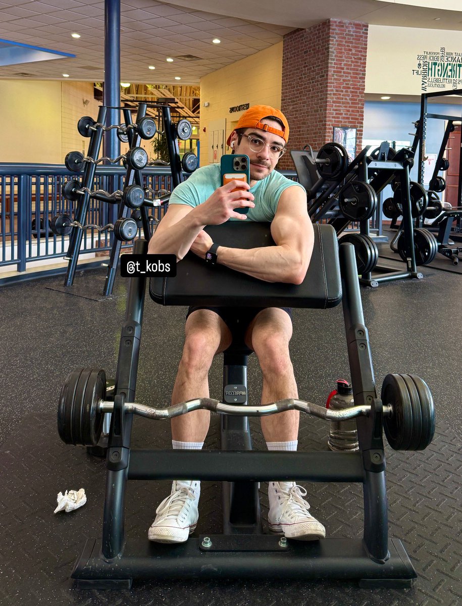 t_kobs's tweet photo. Lady Gaga getting me through this workout https://t.co/FFn5hTjfFp