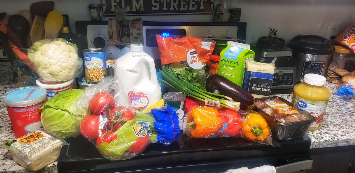 ChicChakra's tweet photo. Trying to get the discipline to go get my work out on. Send help...lol
#biohacking
#AI #Health #Fitness #wellness #running #jogging #workout #suppliments #exercise #dontdie #bryanjohnson #projectblueprint #GoodEats #smoothies #nutrition #guthealth https://t.co/WaqVaVzPY7