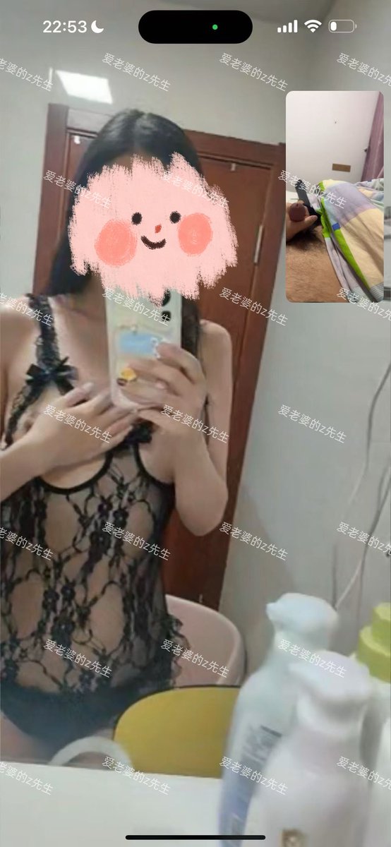 老婆说：老公我的水都流到大腿根了。见面了使劲操她，有人想一起吗？可以调情，不能操