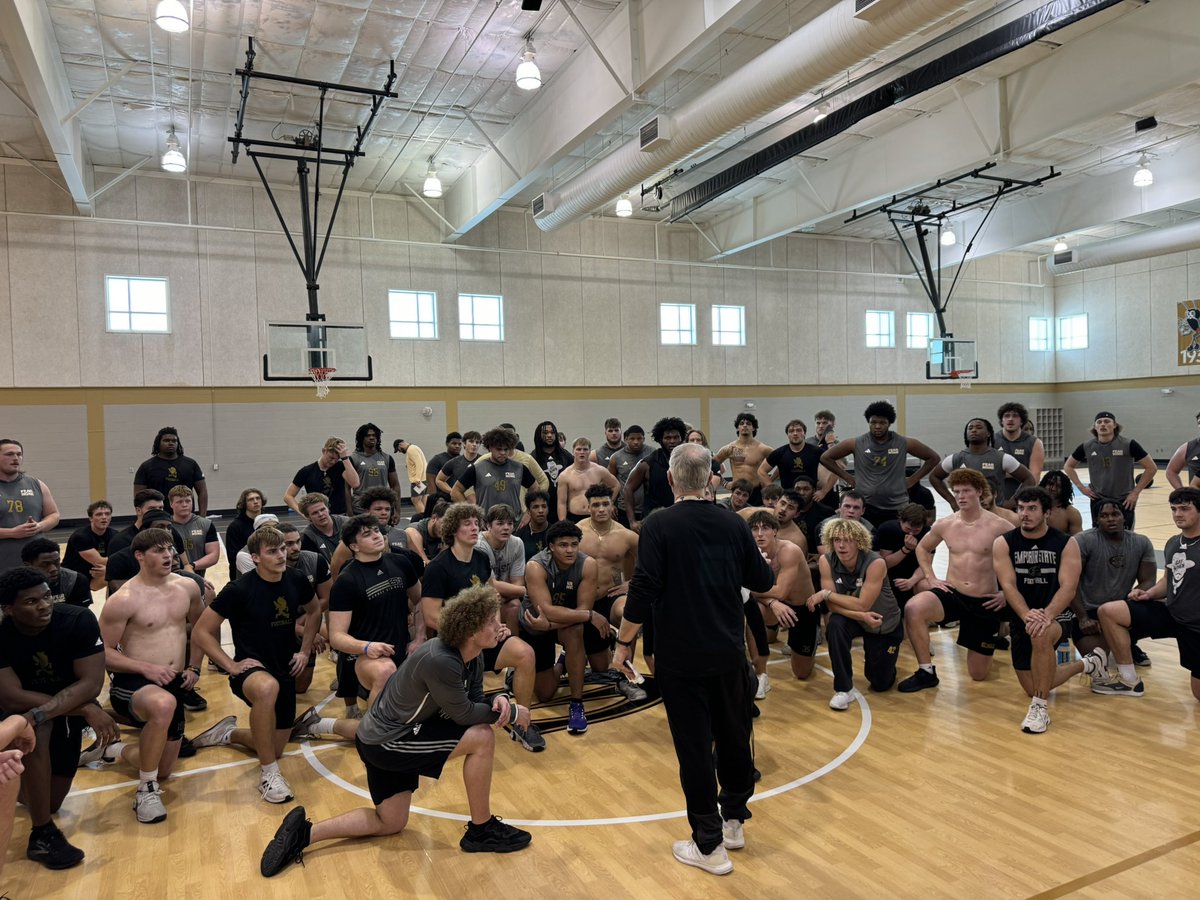 A look back at last Friday:

- Friday Competition ☑️ 

- IHO Kingsley Bennett &amp; Trenden Collins talking about George Washington Carver &amp; The Underground Railroad for Black History Month. ☑️ 

- 3.75+ GPA Members recognized &amp; awarded new gear. ☑️

#W.I.N. 🐝