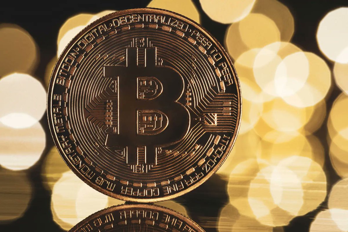 perpetuity000's tweet photo. Bitcoin experiences significant $571 million outflows, while XRP attracts renewed investor interest with $38 million inflows. https://t.co/nIHselQABs