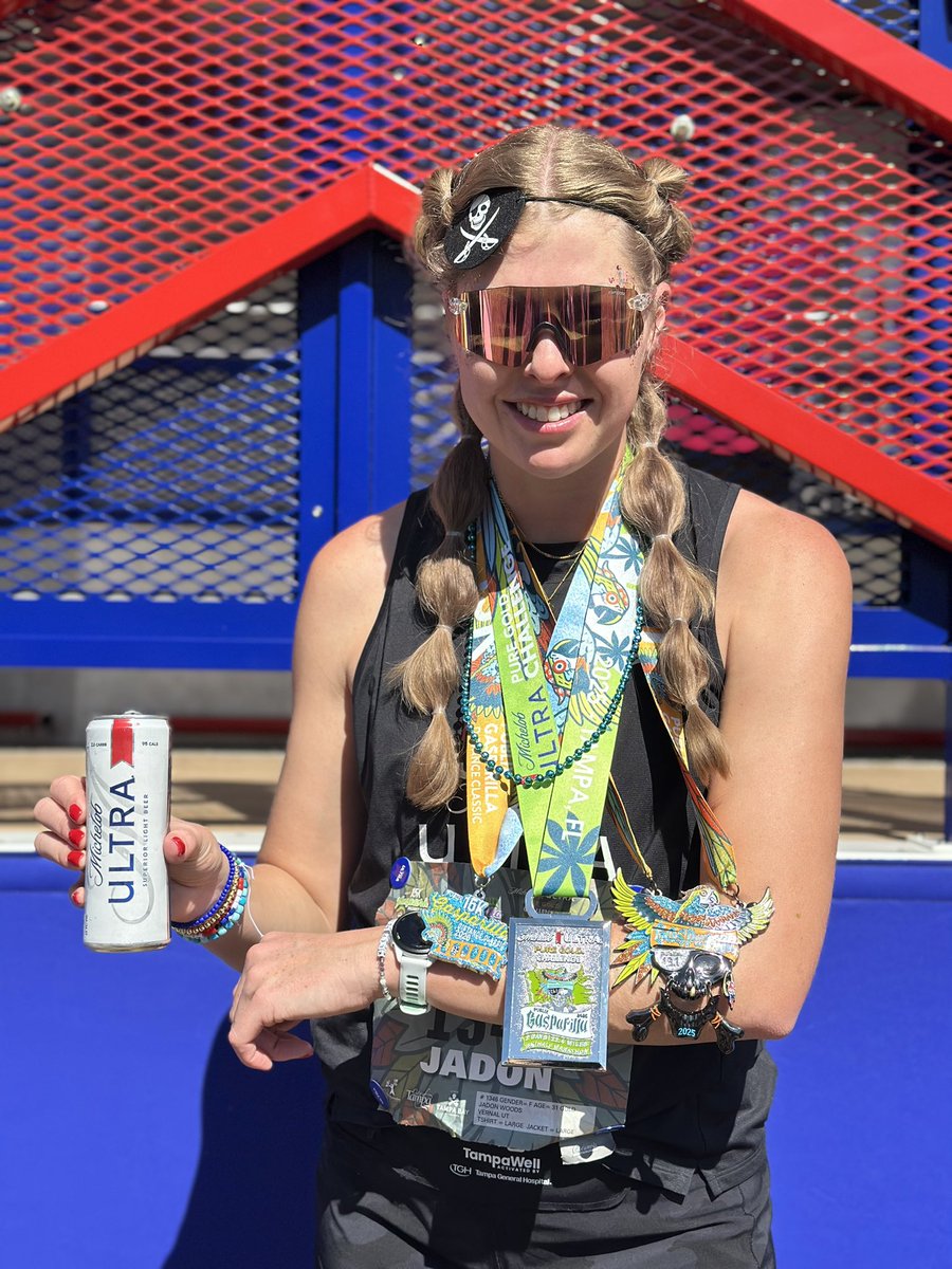 JoyfullyJadon's tweet photo. What an incredible at #rungasparilla with #TeamULTRA! 🏴☠️🦜🍻 @MichelobULTRA #PGDC25 https://t.co/P4rjaLjERW