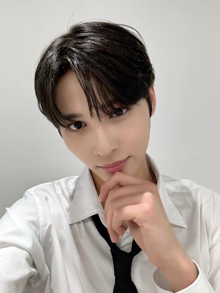 ox_playDumB's tweet image. drop it, drop it, drop it like it’s hot, hot🔥
#AMPERSANDONE #ANDRSD #MACKIAH #ANDEARSELCADAY #앰퍼샌드원 #마카야
