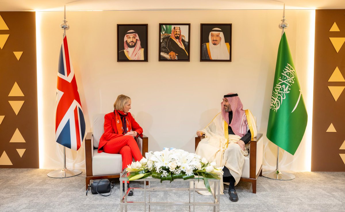 التقيت اليوم في مقر هيئة التأمين، بمعالي السكرتيرة الاقتصادية لوزارة الخزانة البريطانية، السيدة إيما رينولدز، حيث بحثنا سبل تعزيز التعاون في قطاع التأمين، ومناقشة أبرز المستجدات في هذا القطاع.

I met today at the headquarters of the Insurance Authority with the Excellency of the