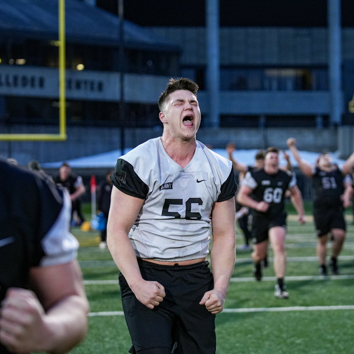 Army Football tweet media