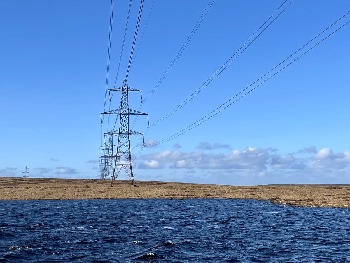 <a href="/EngineerLondon/">James Watson CEng, FIET</a>  <a href="/pylonofthemonth/">pylonofthemonth</a> 4ZP swings in the SW breeze over Blackstone Edge reservoir