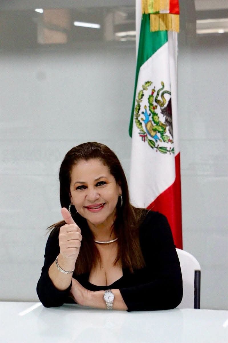 La bandera más bonita del Mundo. Hoy celebramos el #DíadelaBandera, orgullo mexicano que nos recuerda la libertad y la justicia social.
LA NUESTRA ES LA MAS BONITA DEL MUNDOOO.