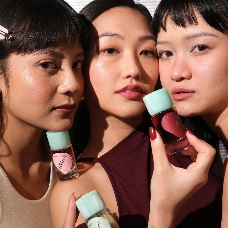 1 jam menuju Kitschy AURA launching‼️

kira2 kalo aku kasih special code biar kalian dapet extra discount, ada yg mau ga? coba replyyy di sini👀