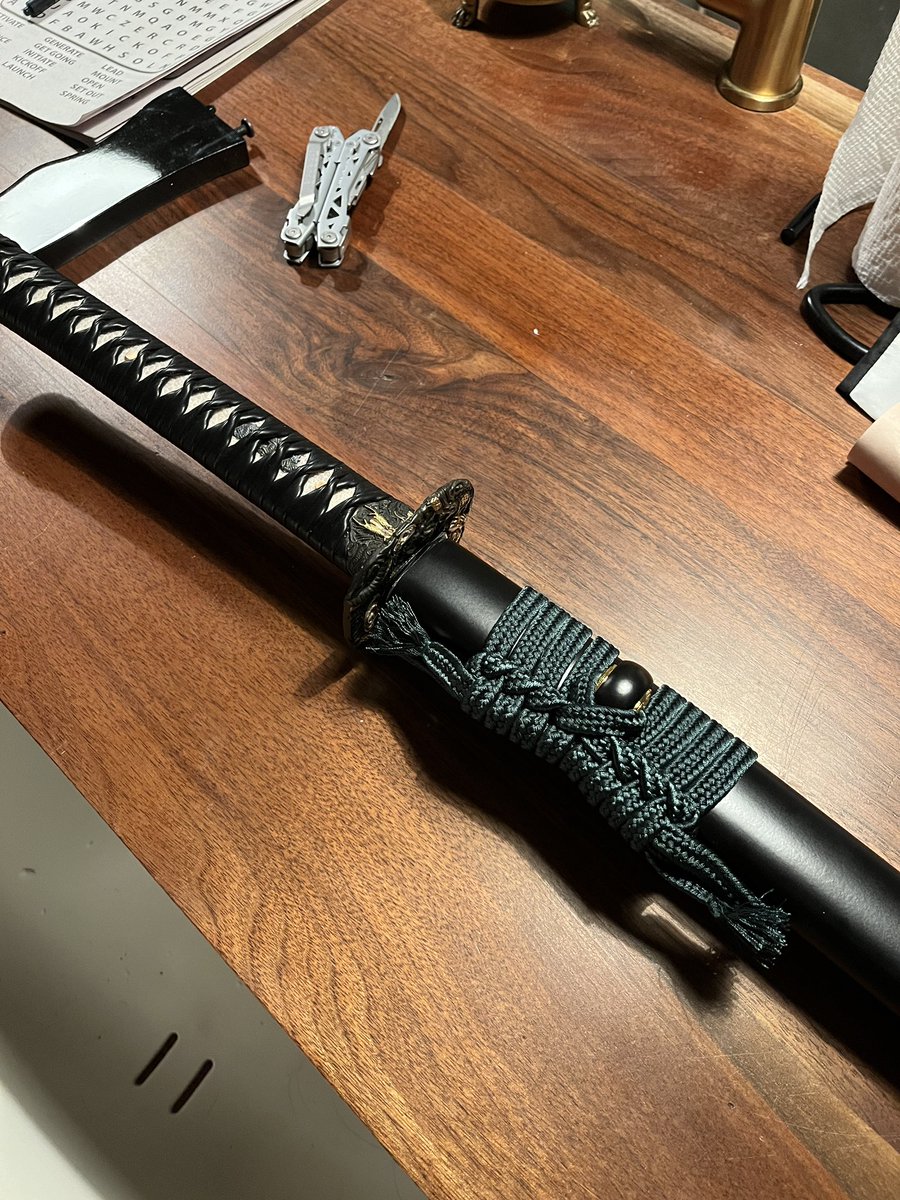 Praizist tweet media