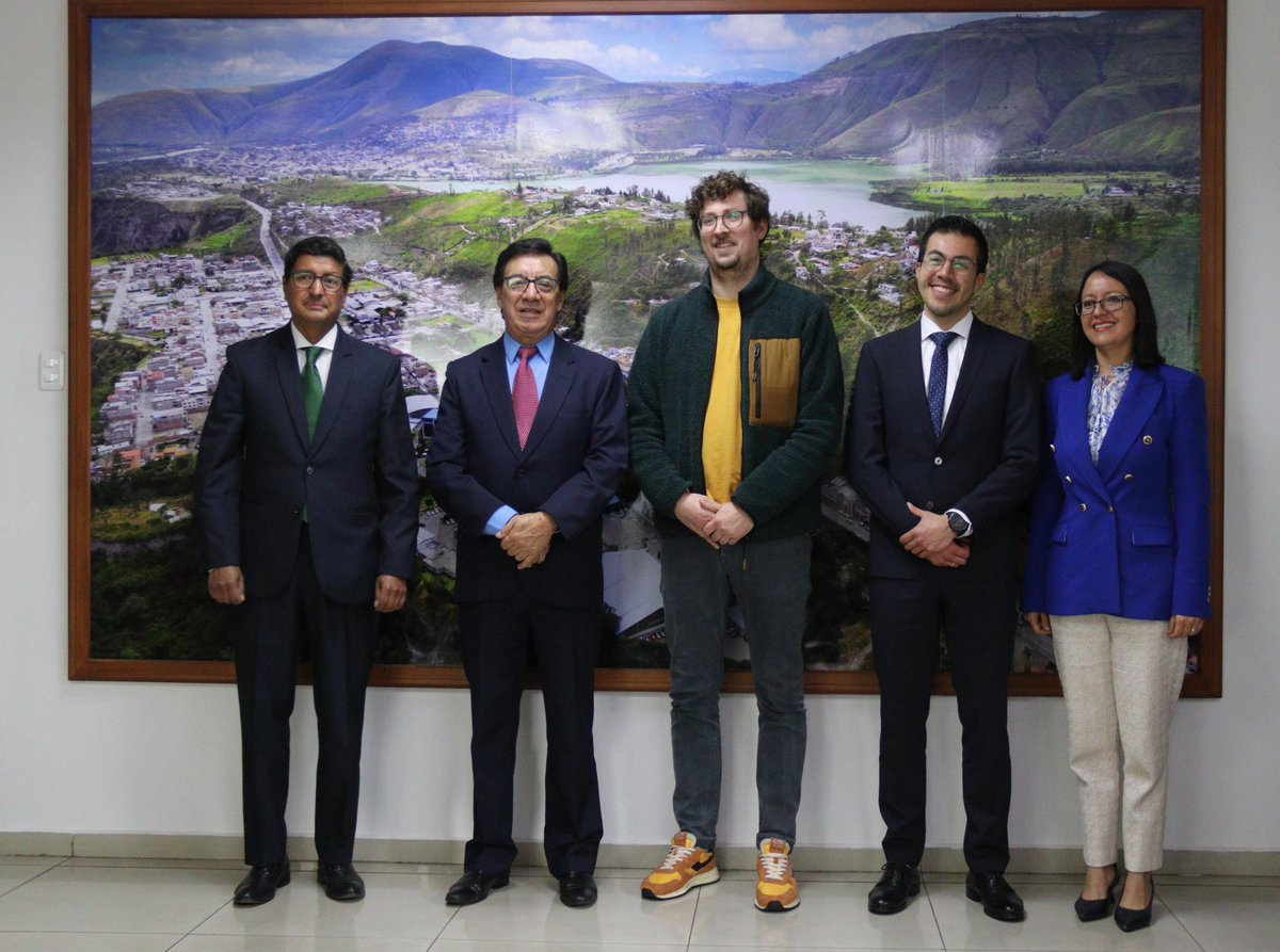 UTN Ibarra - Ecuador (@utn_ibarra) on Twitter photo Se inicia el proceso de evaluación institucional con la consutora alemana Syspons, en el marco del programa Cooperación Universitaria Institucional.
En colaboración con <a href="/uhasselt/">Universiteit Hasselt</a> la visita es fundamental para fortalecer la capacidad institucional y abordar los desafíos globales Se inicia el proceso de evaluación institucional con la consutora alemana Syspons, en el marco del programa Cooperación Universitaria Institucional.
En colaboración con <a href="/uhasselt/">Universiteit Hasselt</a> la visita es fundamental para fortalecer la capacidad institucional y abordar los desafíos globales