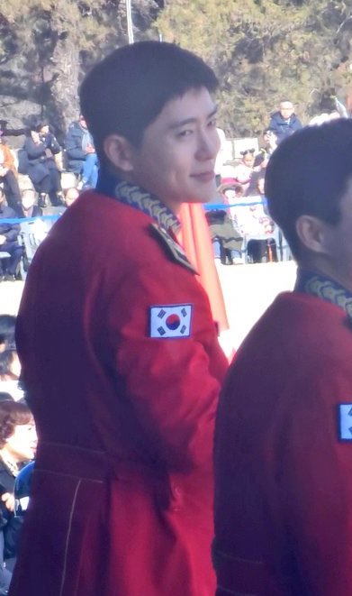 letmevalentineu's tweet image. อ้วนมาก พ่อคุ้กกี้กล่องแดงของพี่