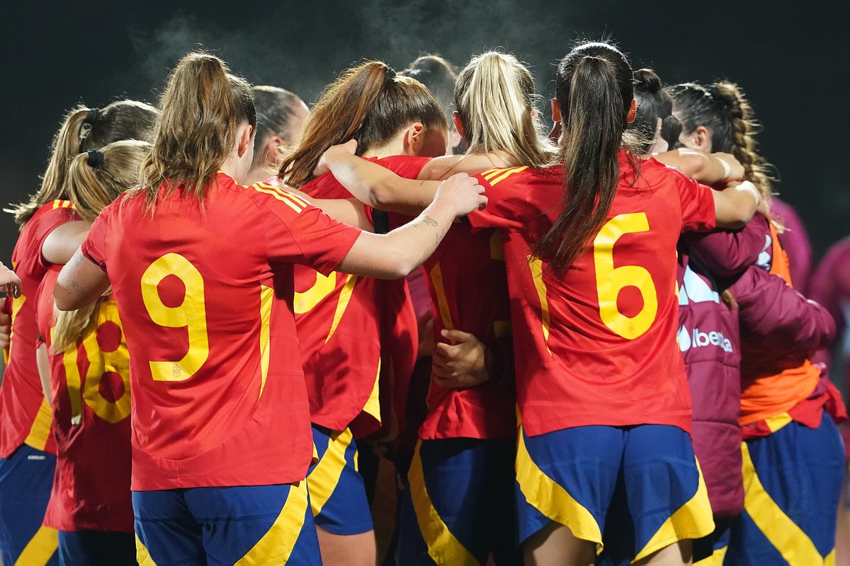 🚨 𝗥𝗘𝗖𝗢𝗥𝗗𝗔𝗧𝗢𝗥𝗜𝗢 🚨

⚽ ¡Mañana juega la <a href="/SEFutbolFem/">Selección Española Femenina de Fútbol</a> sub-23 y lo podréis 𝗩𝗘𝗥 𝗘𝗡 𝗗𝗜𝗥𝗘𝗖𝗧𝗢!

🕔 17:00 H
🆚 🇩🇰
🏟 Ciudad del Fútbol (Las Rozas)
▶ RFEF.es, <a href="/SEFutbolFem/">Selección Española Femenina de Fútbol</a> y YouTube: youtube.com/live/M58CJs5A0…