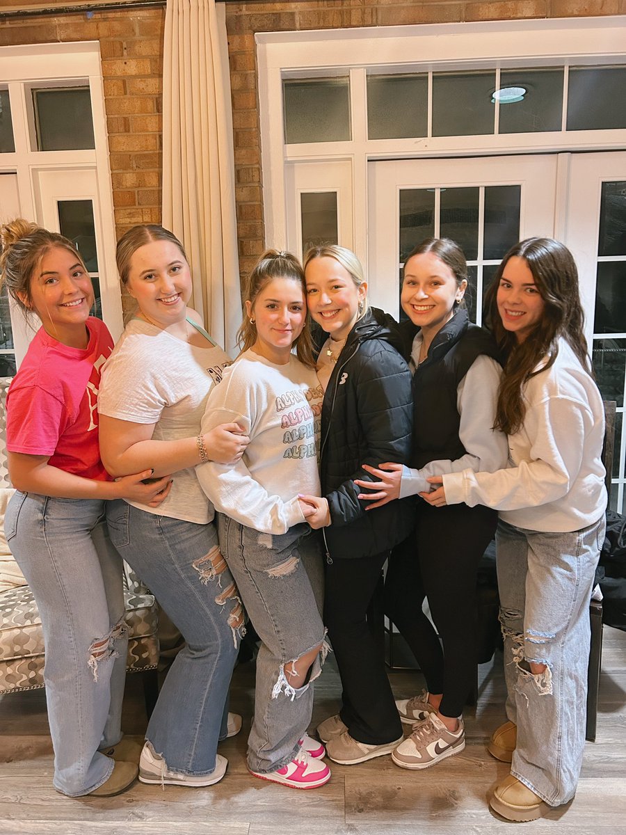 COOKXI’S AND CREAM!!🍨🍪🤍