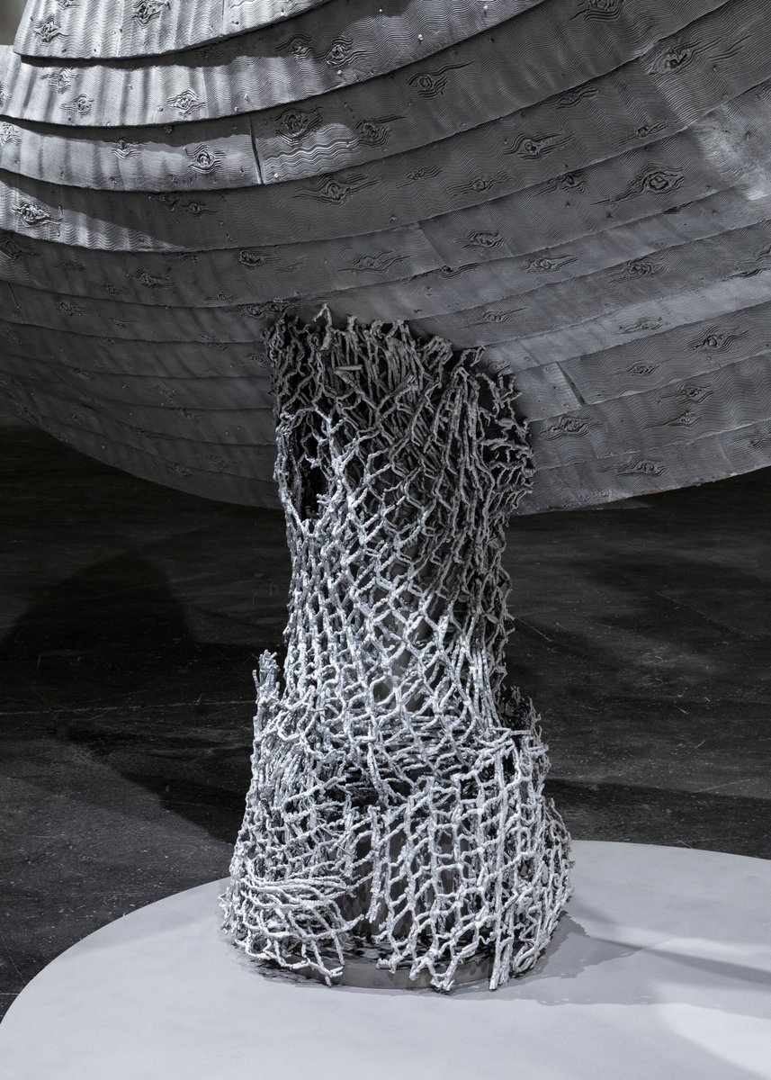 artzuid's tweet photo. Jean-Marie Appriou’s Horizons (Aluminium, 2023) captures a sense of movement and imagination.   Inviting you to set sail towards the future.  Come aboard. #ARTZUID2025. Pre-order the route map and catalog, and prepare for your visit. https://t.co/SlrJ6pIinT https://t.co/illoJJyEgu