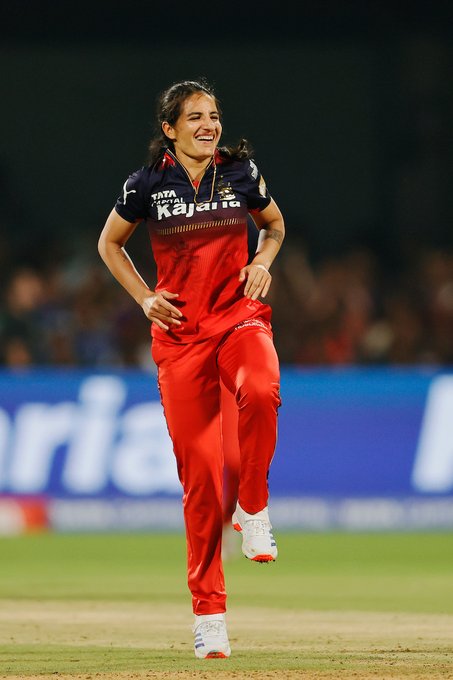 Good start with the ball from RCB 👏