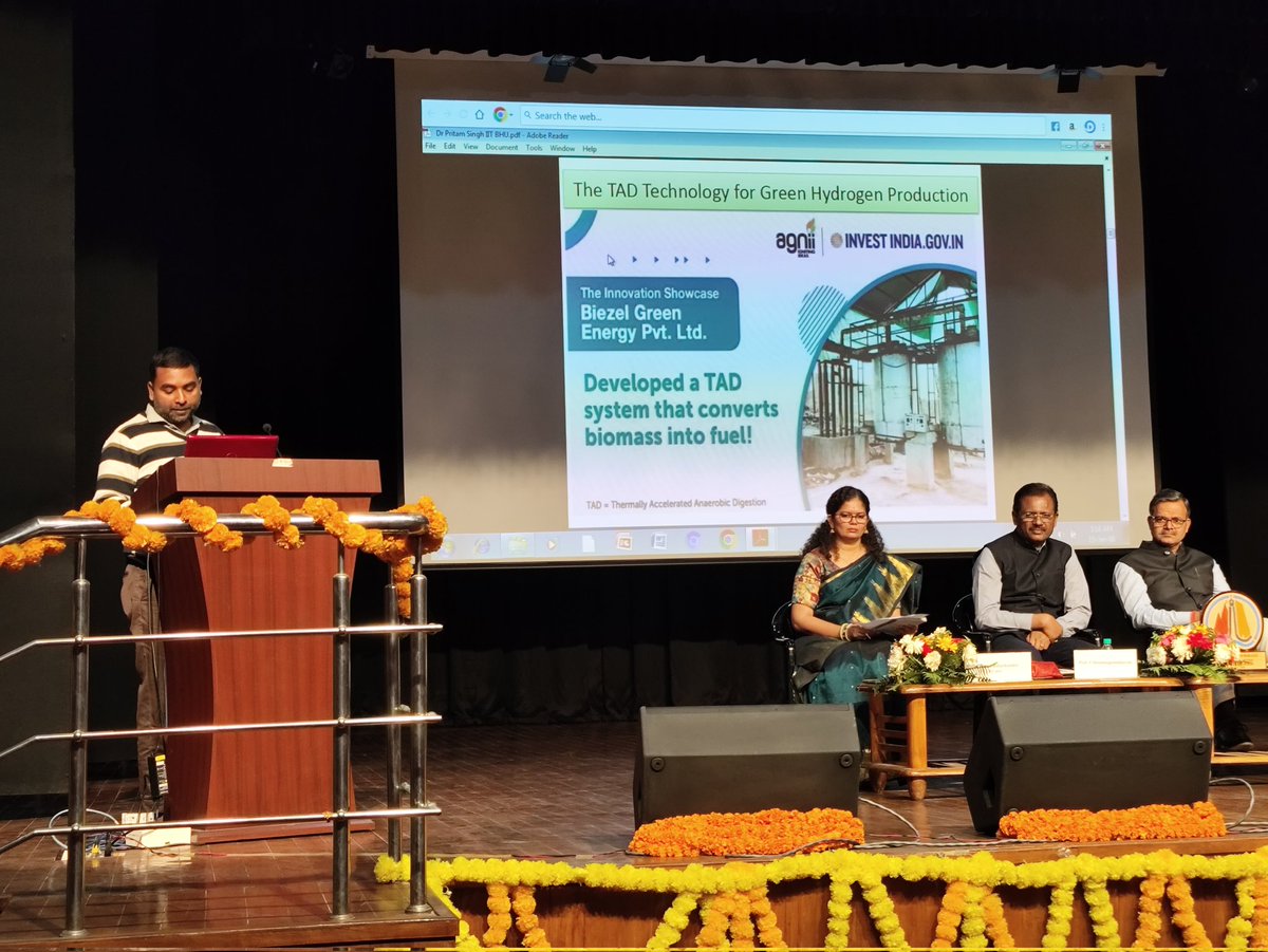 Cell_Grid's tweet image. Dr. Preetam Singh (Asso. Prof. @ IIT-BHU &amp;amp; Founder of @BiezelLtd &amp;amp; @Cell_Grid) delivered a talk on "Entrepreneurship through Innovation &amp;amp; Incubation" on the closing day of @KTSangamam 3.0 and highlighted the innovative projects currently in progress at Biezel &amp;amp; CellGrid.
#Energy