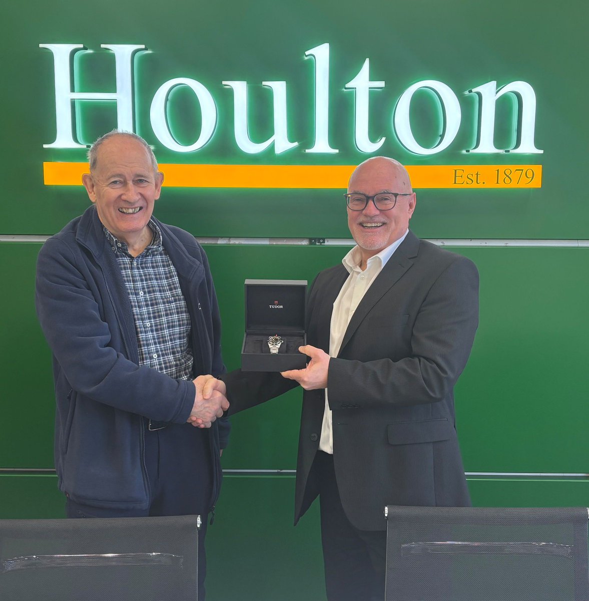 Andrew Kingston, Managing Director, Celebrates 25 Years of Dedicated Service at Houlton!
Richard Houlton presented Andrew Kingston with his 25-year long service award! 
To read more, click here: buff.ly/41ha5gy