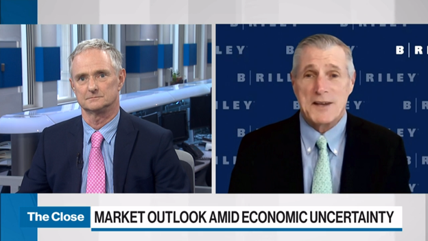 BRileyWealth's tweet photo. @ArthurHoganIII, chief market strategist at B. Riley Wealth, joined @AndrewBellBNN on @BNNBloomberg's The Close Friday afternoon to share his analysis on the market amid economic uncertainty.
▶️https://t.co/J6pDTFRgBU
$RILY https://t.co/uFxqWwM3Kj