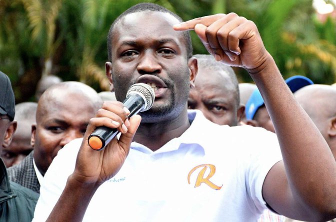 This time round we are tired with this old man <a href="/RailaOdinga/">The Raila Odinga Amolo Foundation</a> he can't be siding with oppressors all the time to hurt Kenyans this time round you will all fall we stand with <a href="/edwinsifuna/">Edwin Sifuna</a> to death tired of this old man