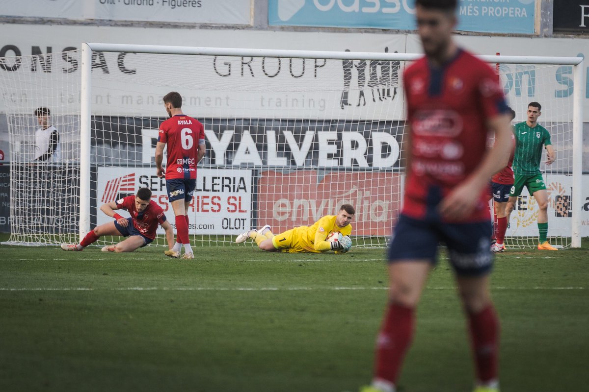 𝑷𝒐𝒍 𝒊 𝑭𝒐𝒓𝒓𝒆𝒍𝒍𝒂𝒕.

🔐 #AndratxOlot (0-1)
☝️ #OlotSDIbiza (1-1)
🔐 #LleidaOlot (0-0)
🔐 #OlotCornellà (1-0)

🧤 I ja som el cinquè equip menys golejat del grup! 

#OlotCornellà #2RFEF3 #TornemAmbTu