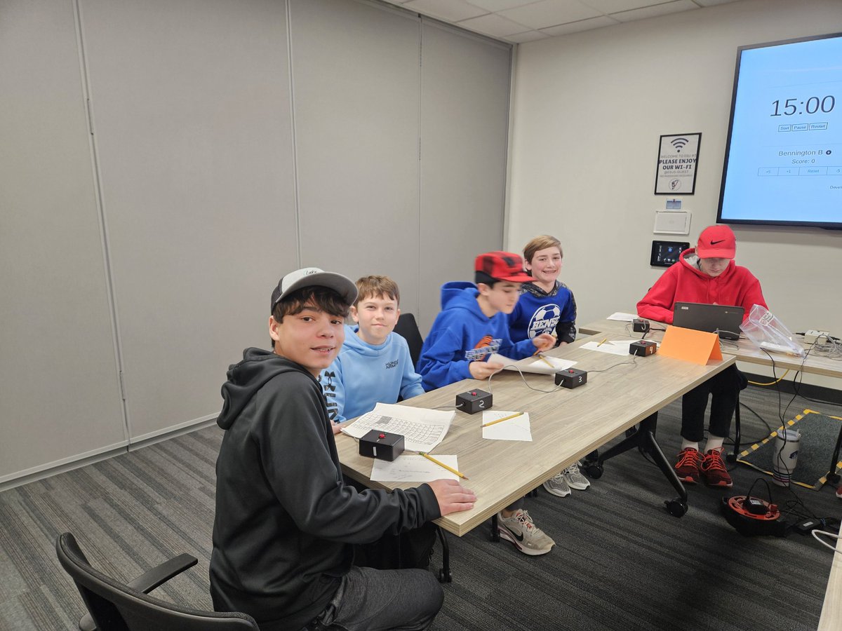 4 Bennington MS HAL teams are competing at a quiz bowl today! Each team has already won one match! Go Badgers! #WeAreBPS <a href="/WeRBenningtonMS/">Bennington MS</a> <a href="/Hiemstra_BSMS/">Erika Hiemstra</a>
