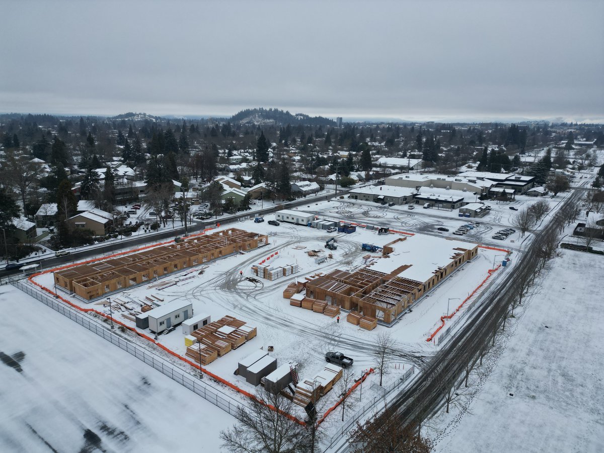 chambersconstr's tweet image. Rain, snow, or sunshine, the crews at Ollie Court Apartments are hard at work framing! They are moving up to the second story to frame the south building. Nice work, team! #GoChambers #InProgress #Construction