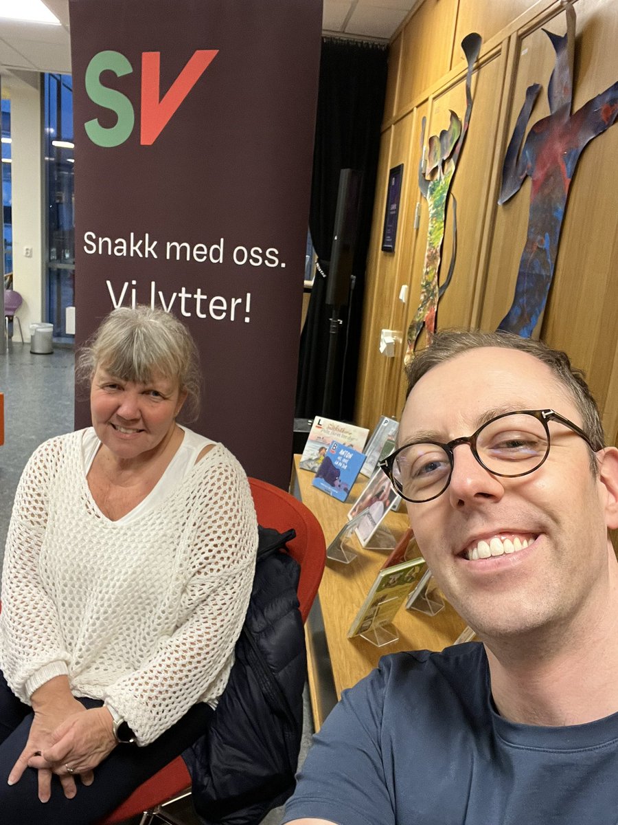 Jeg er lei av at det er for lang vei fra innbygger til folkevalgte organer

Derfor har jeg spørretime med innbyggerne i kommunen

I dag har jeg flere saker fra mange som jeg følge opp:
🔥 fjernvarme 
🛜 persondata
🚌 kollektiv transport 
📞 teleslynge