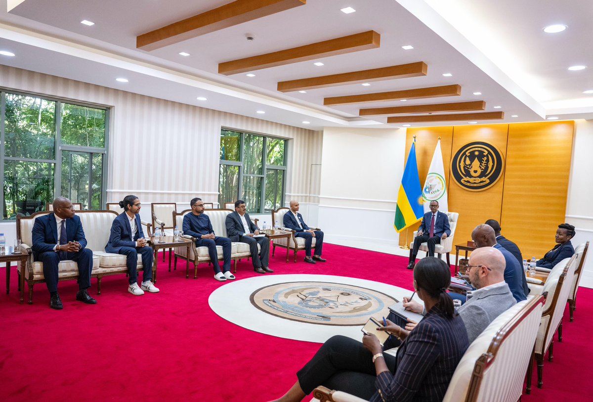 President Kagame also met with Benjamin Fernandes, CEO of NALA; Marlon Chigwende, Founder of Admaius Capital Partners; Madhusudanan Madhu, Co-Founder of M2P; Parag Bhise, CEO of Nucleus Software, and Prajit Nanu, CEO of Nium. The CEOs are in Rwanda for the Inclusive FinTech Forum