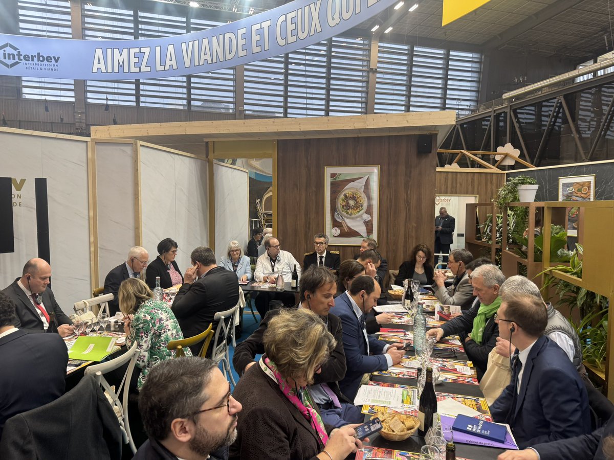 ValĂ©rie Lacroute (@vlacroute) on Twitter photo #SIA2025. MatinĂ©e avec le <a href="/Prefet75_IDF/">PrĂ©fecture de la rĂ©gion dâĂle-de-France</a>, les prĂ©fets des dĂ©partements dâĂźle de france, @prefet77, la @chambagriidf pour Ă©voquer des sujets importants comme lâĂ©levage, lâeau, la filiĂšre vĂ©gĂ©taleâŠponctuĂ©e de rĂ©unions avec les professionnels @interbevIDF, @SEMAE, <a href="/FDSEAIDF/">FDSEA Ile-de-France</a> #SIA2025. MatinĂ©e avec le <a href="/Prefet75_IDF/">PrĂ©fecture de la rĂ©gion dâĂle-de-France</a>, les prĂ©fets des dĂ©partements dâĂźle de france, @prefet77, la @chambagriidf pour Ă©voquer des sujets importants comme lâĂ©levage, lâeau, la filiĂšre vĂ©gĂ©taleâŠponctuĂ©e de rĂ©unions avec les professionnels @interbevIDF, @SEMAE, <a href="/FDSEAIDF/">FDSEA Ile-de-France</a>