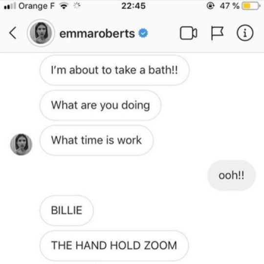 hourlyyemma's tweet photo. That time when Emma Roberts was messaging a fan account thinking it was Billie Lourd 😭 https://t.co/PZpew8YEzw